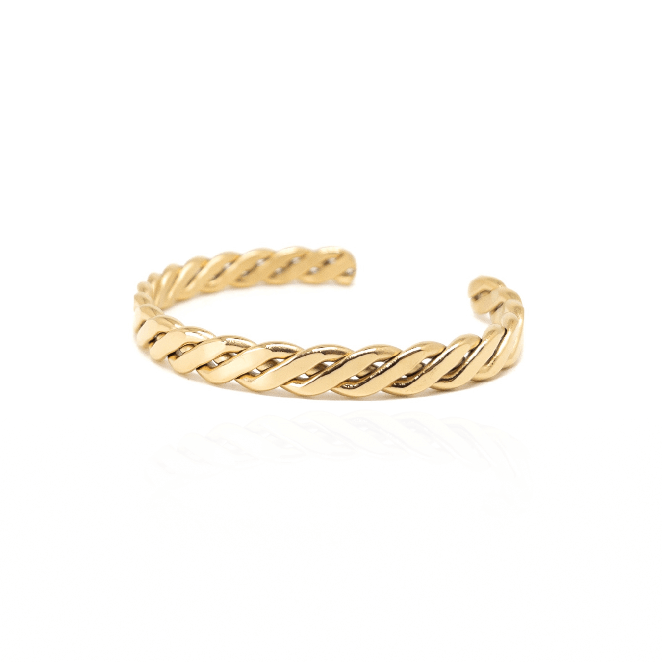 Onyx and gold pendant deals