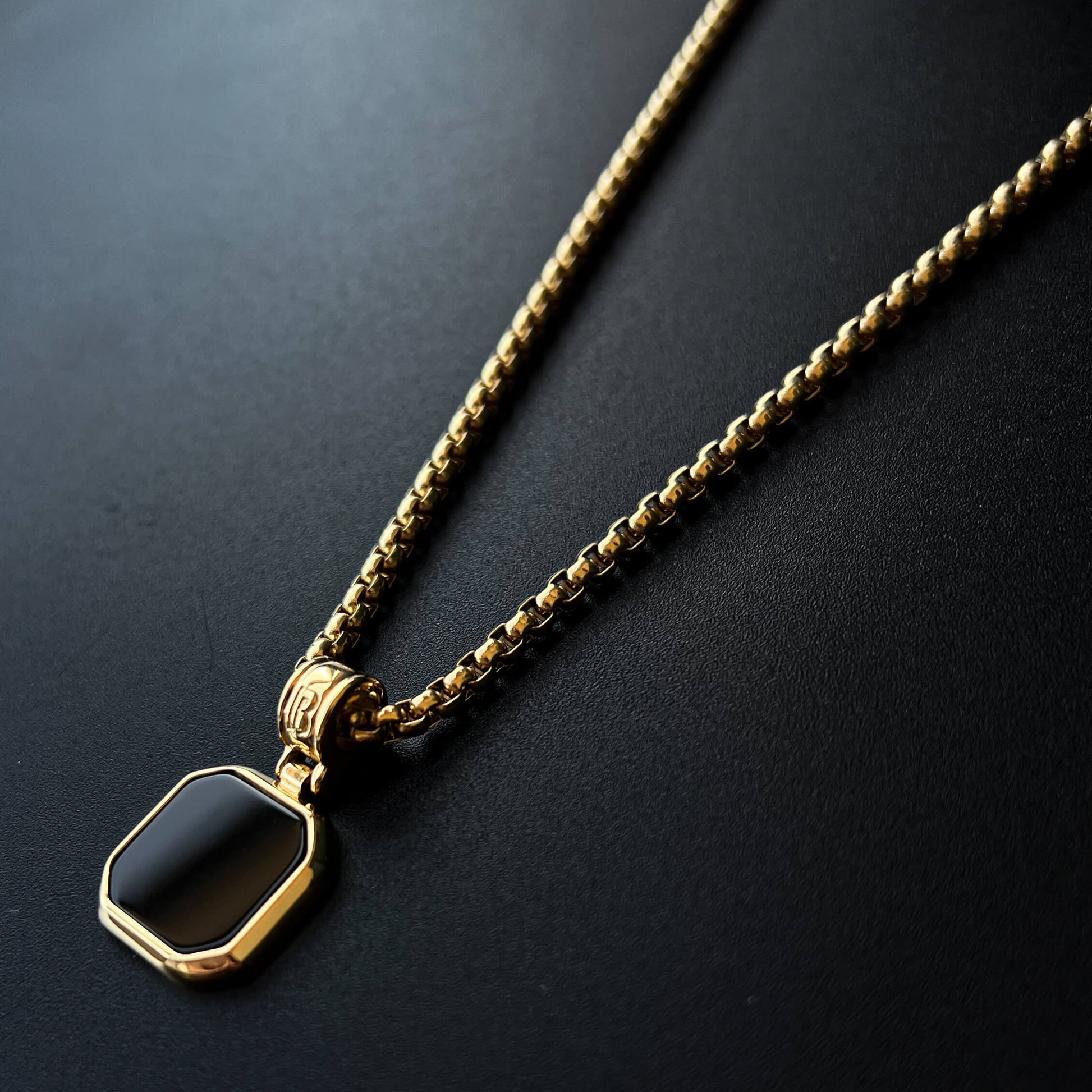 Onyx Square Necklace - Gold