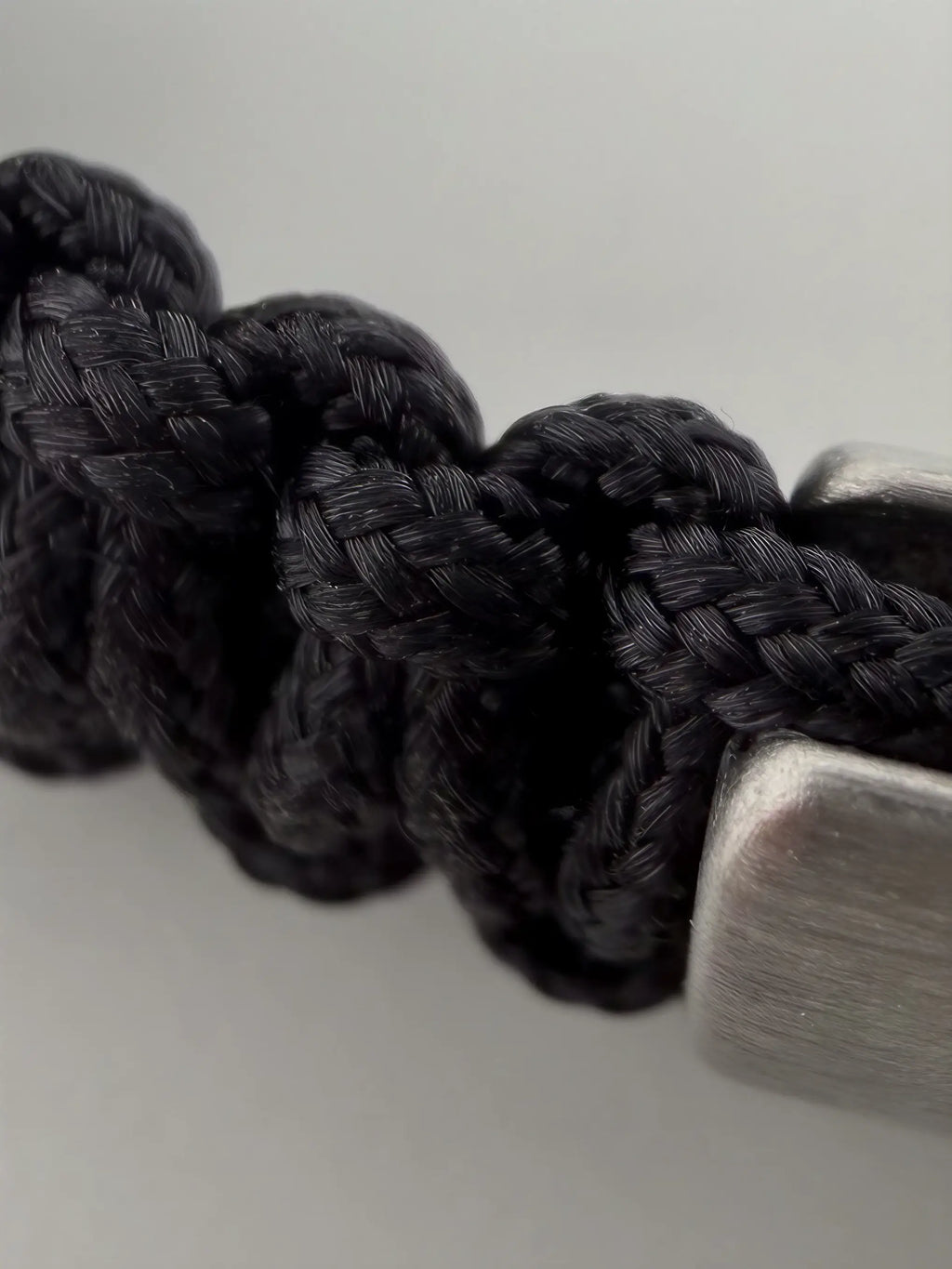 Cylinder Thread Bracelet