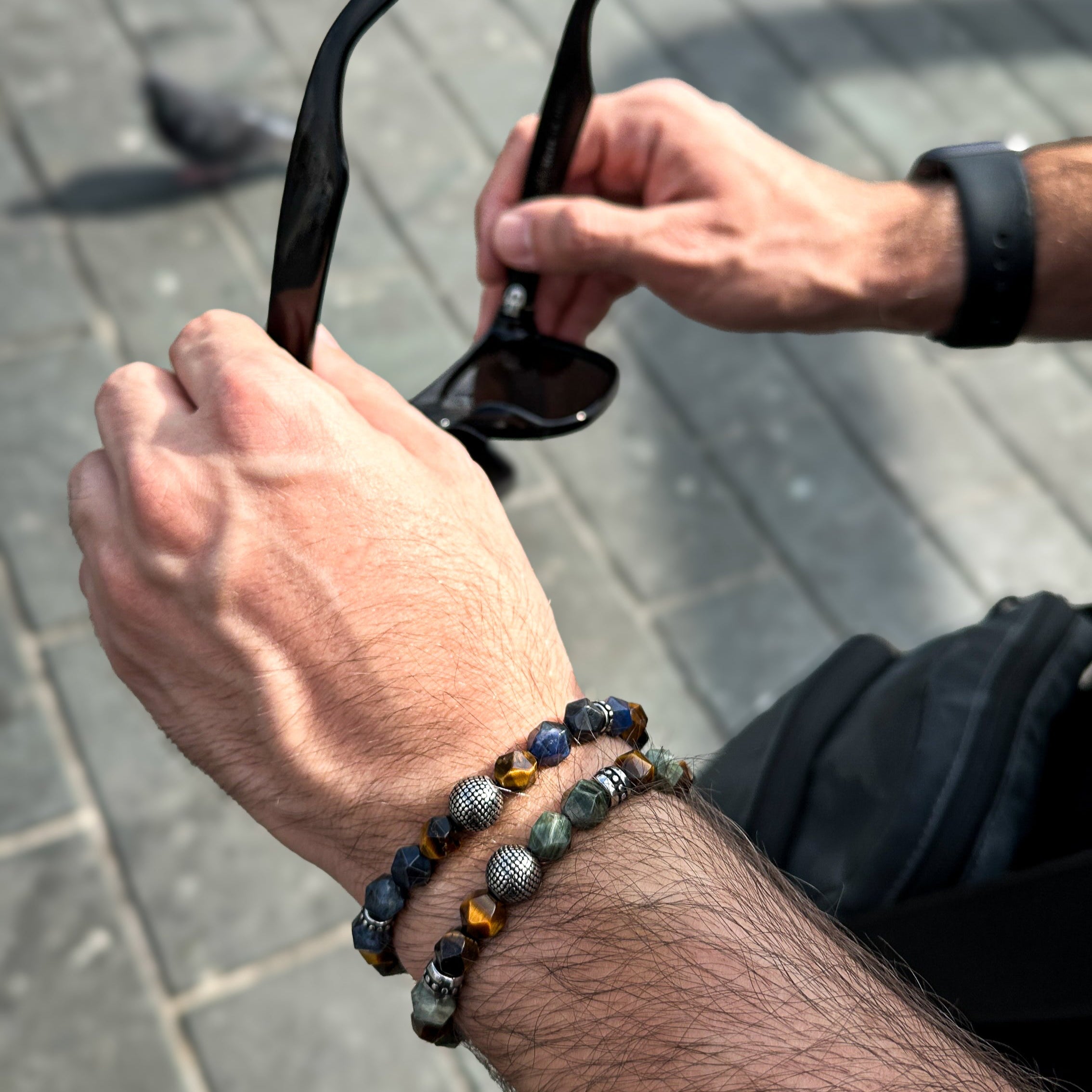 سوار سوداليتي الأزرق وعين النمر ذو الأوجه