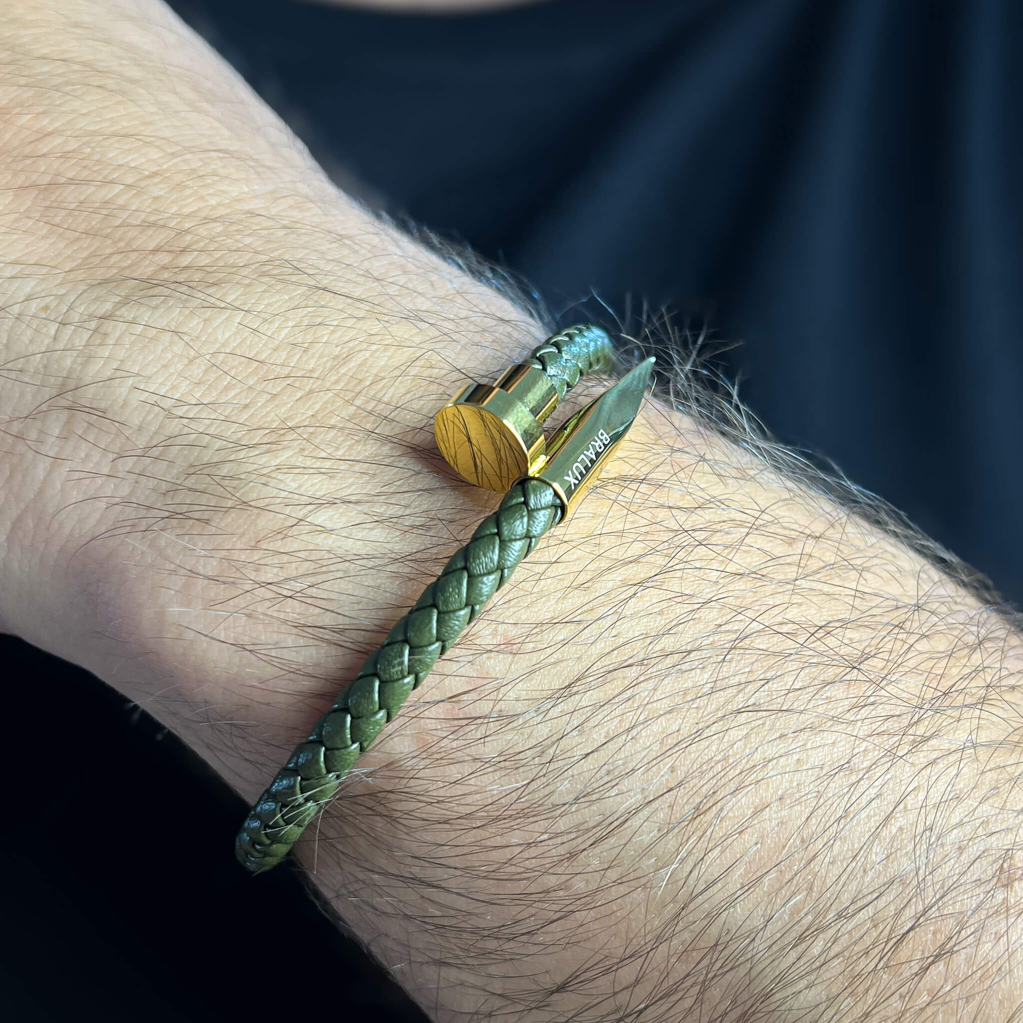 Army Green Nail – Gold Secondary image