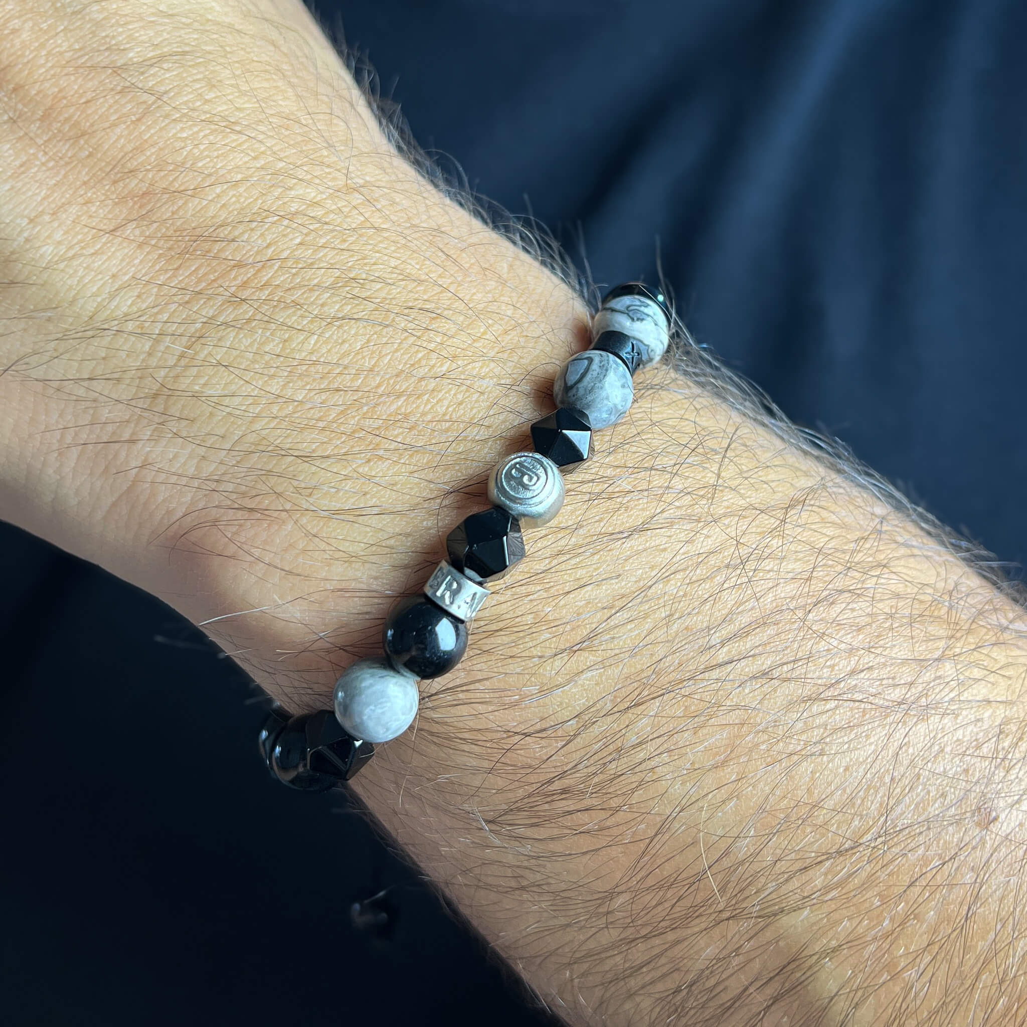 Grey & Obsidian Signature – Silver