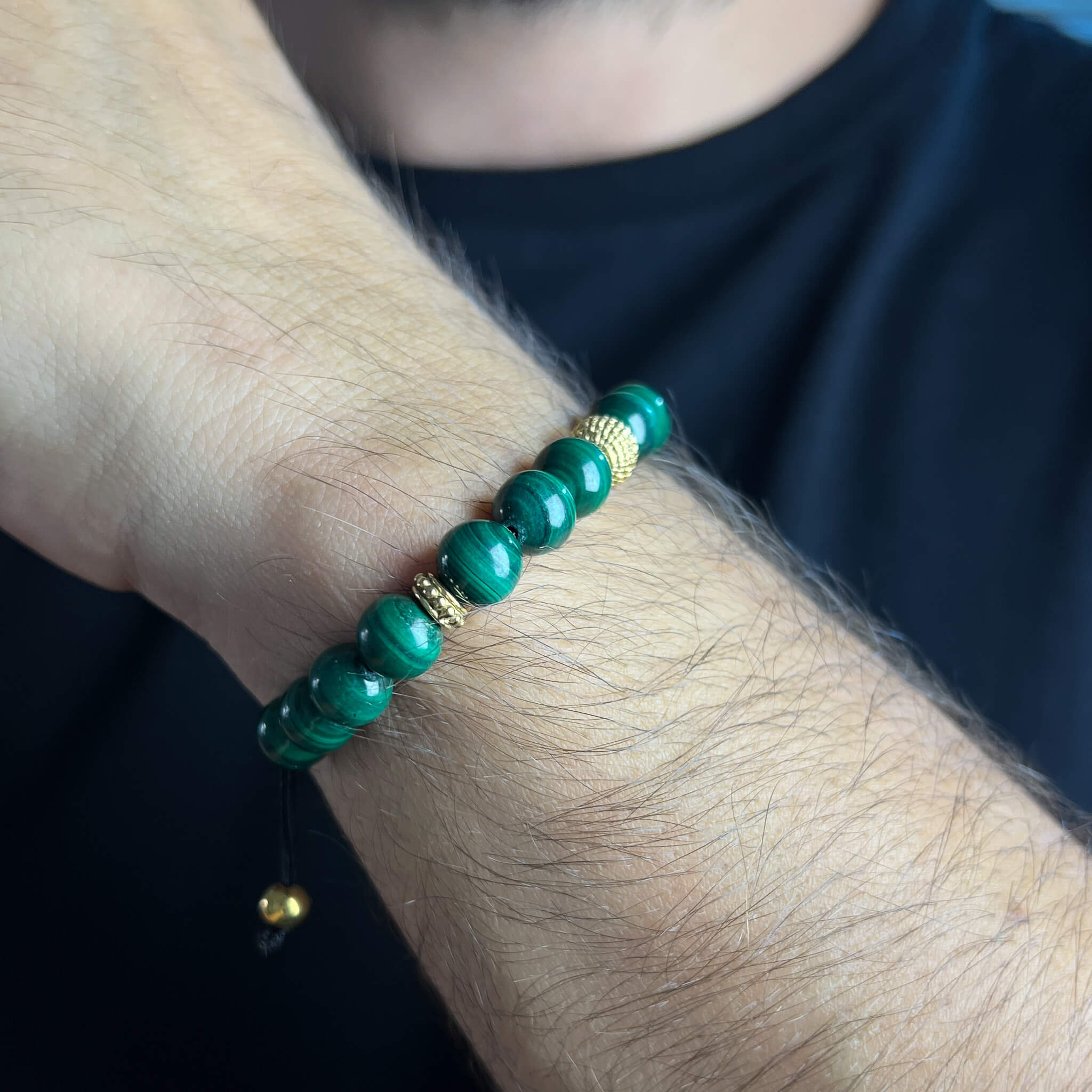 Malachite Thread Bracelet – Gold Secondary image
