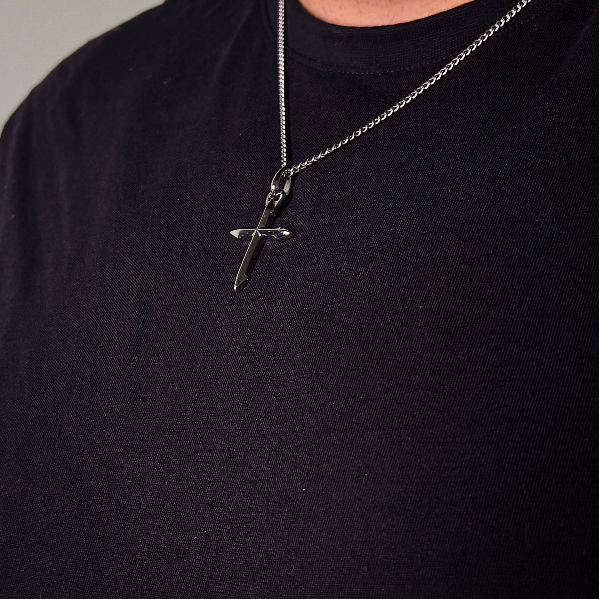 Cross Necklace – Silver