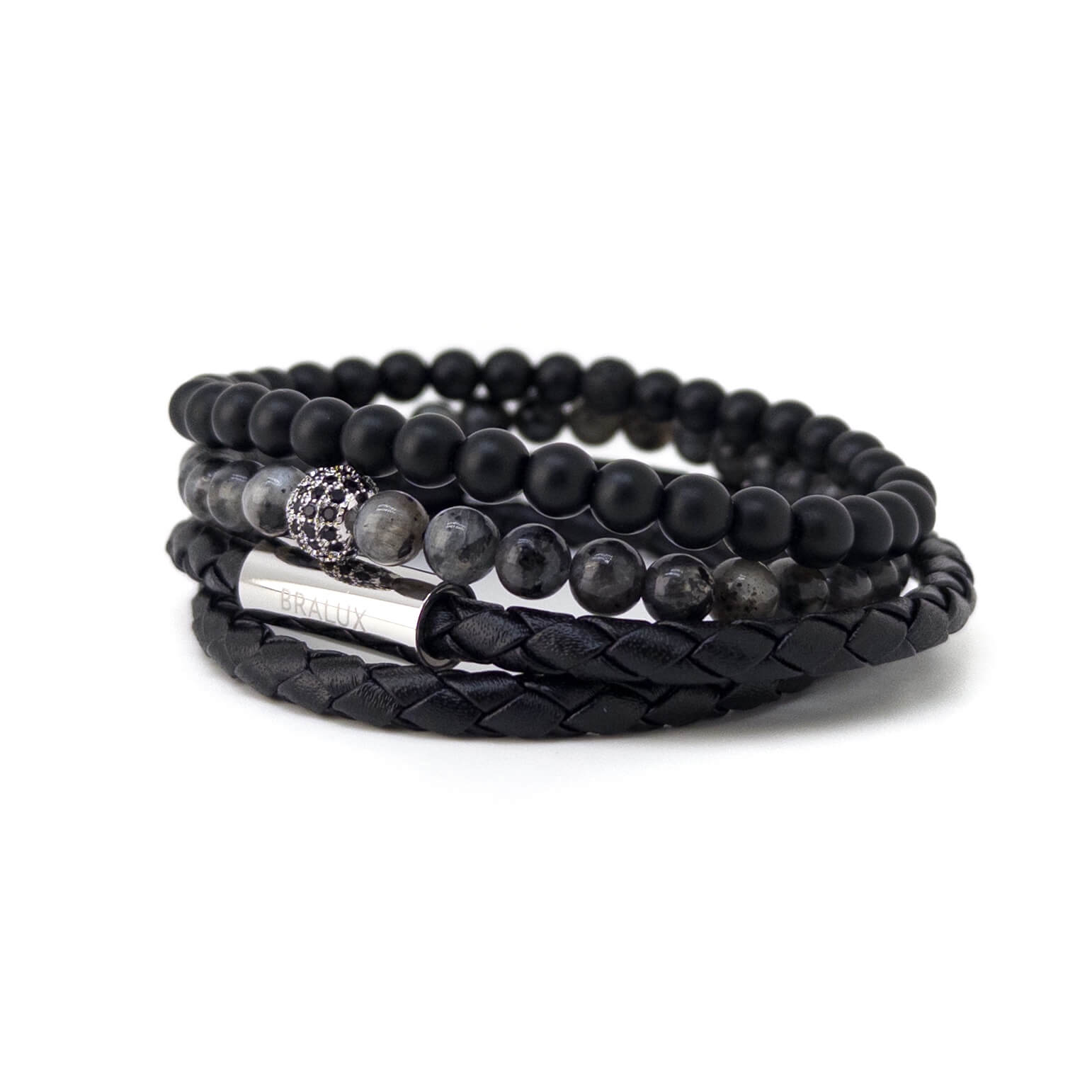 مجموعة من الجلد الأسود الثنائي المطلي بالفضة Main image